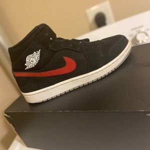 Jordan 1 mid multicolor swoosh